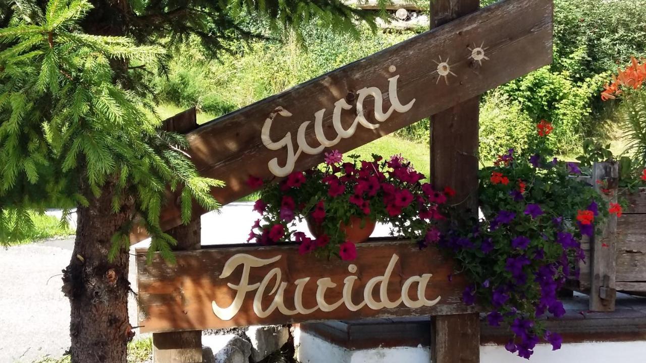 Garni Flurida Acomodação com café da manhã Badia  Exterior foto